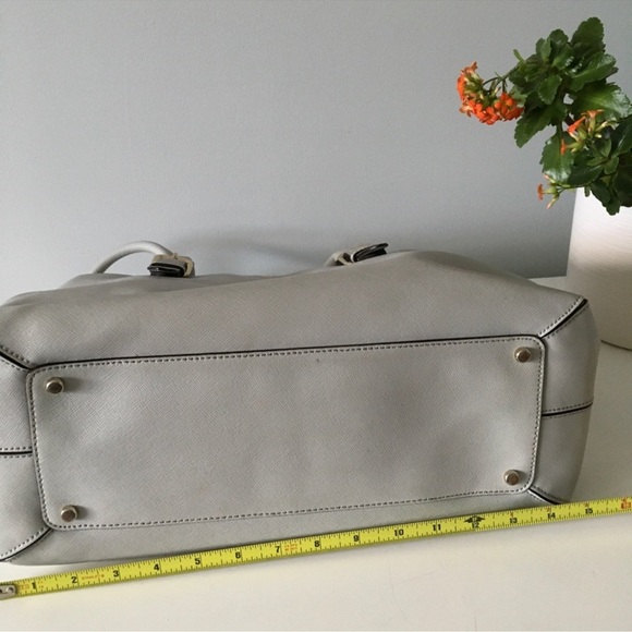 Kate Spade Cove Street Ariel Cliff Grey Silver Trim Tote Bag - Picture 10 of 12